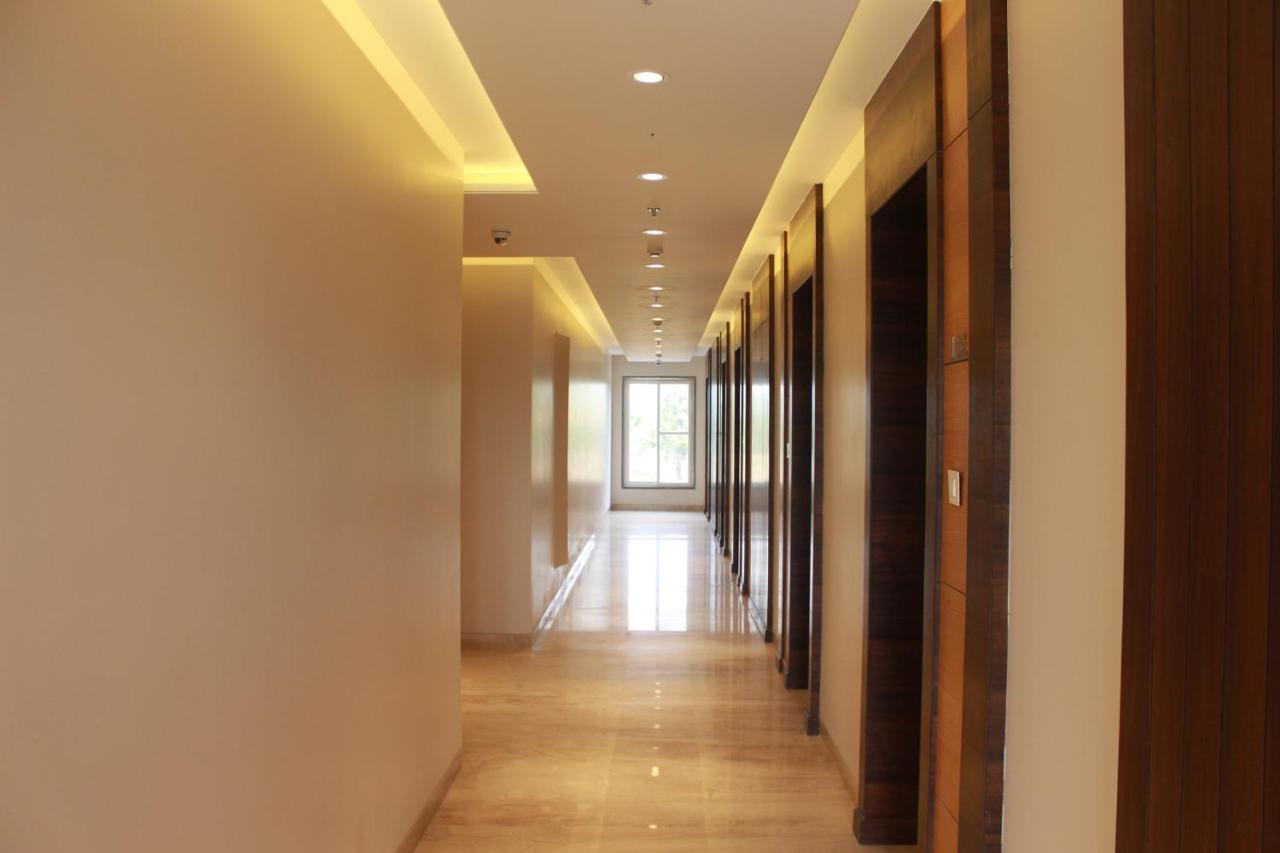 Hotel Rajhans Abhinandan โบปาล ภายนอก รูปภาพ