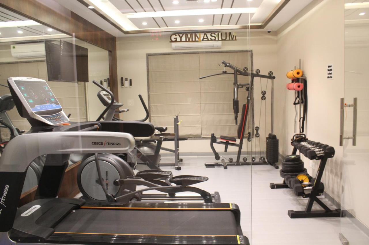 Hotel Rajhans Abhinandan โบปาล ภายนอก รูปภาพ